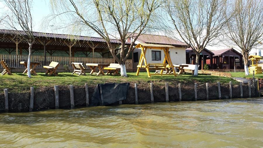 BALTA SULIMANU - MARTIE 2014 - sulimanu-terasa-bancute.jpg